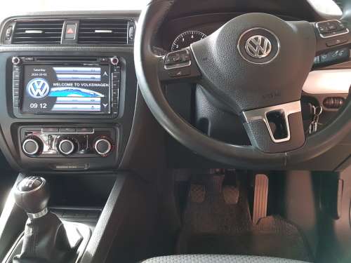8 Inch VW Jetta 6, Navigation,Bluetooth, GPS, DVD, FREE Maps & Reverse Camera